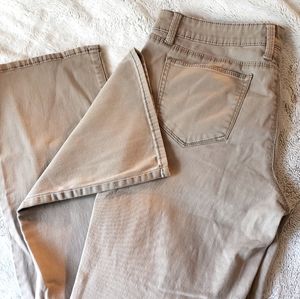 No Boundaries Girl's Mid Rise Boot Cut Khakis